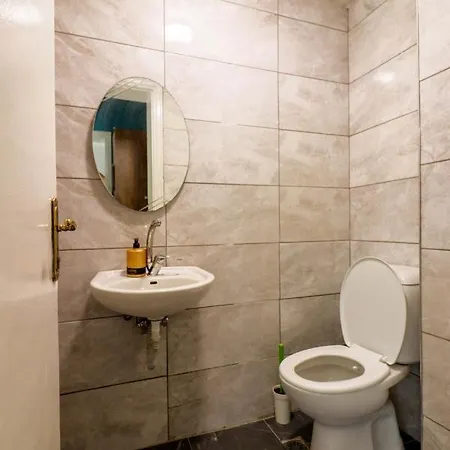 Gold Coast Hostel *
