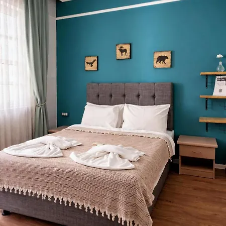 Gold Coast Hostal