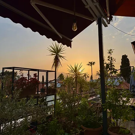 Gold Coast Hostel
